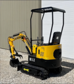 1-Ton Mini Compact Excavator – 13.5HP Briggs & Stratton Engine Micro Crawler Digger (AGT-H12)