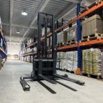 3300lbs Electric Straddle Stacker, 118" Lift, Adjustable Legs & Forks, F33-118SLA - Image 3
